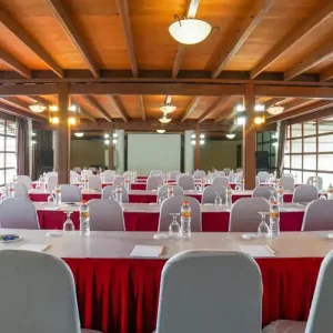 Bidadari Meeting Room di Villa Lembang Bandung